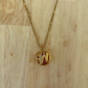 Vintage ‘W’ necklace